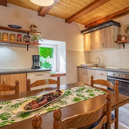 Beautiful In With Kitchen