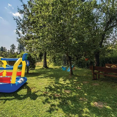2 Bedroom In Fužine