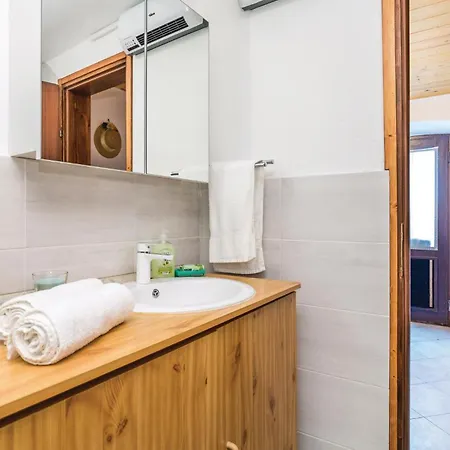 Ferienhaus Beautiful In With Kitchen *