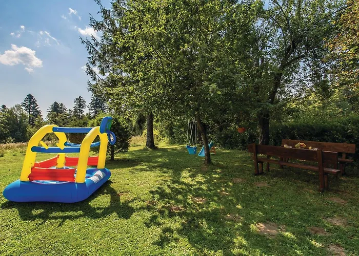 2 Bedroom In Fužine