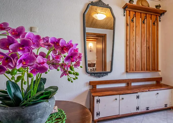 2 Bedroom In Case de vacanță Fužine