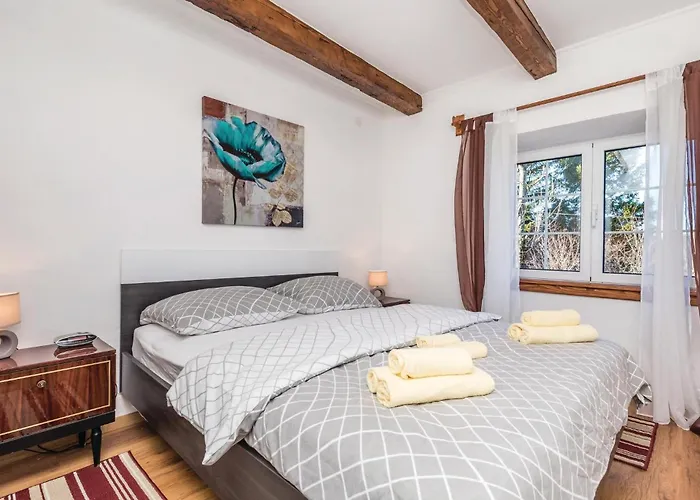 2 Bedroom In * Fužine