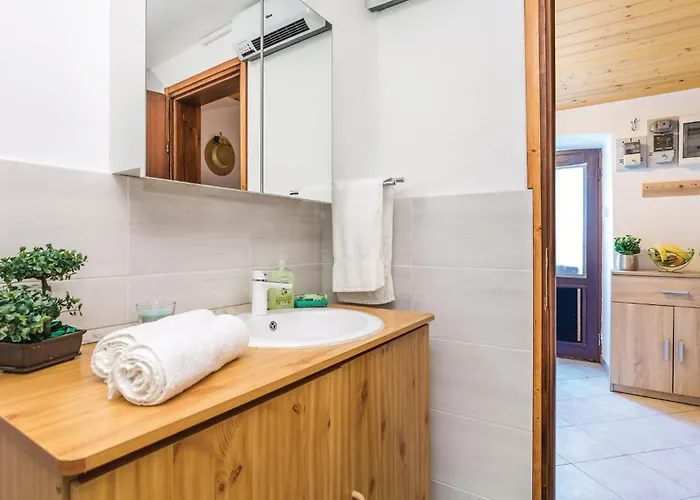 Case de vacanță 2 Bedroom In *